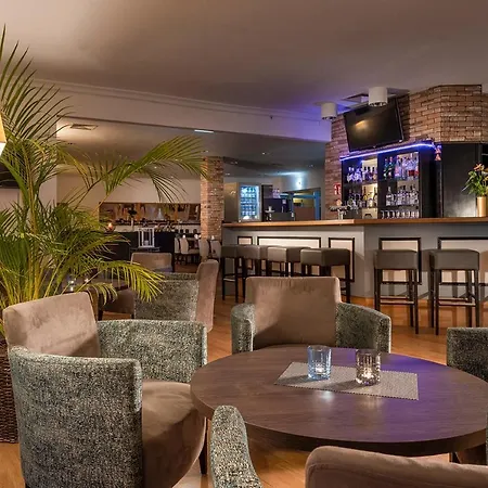 Hotel Tryp By Wyndham