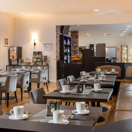 Hotel Tryp By Wyndham