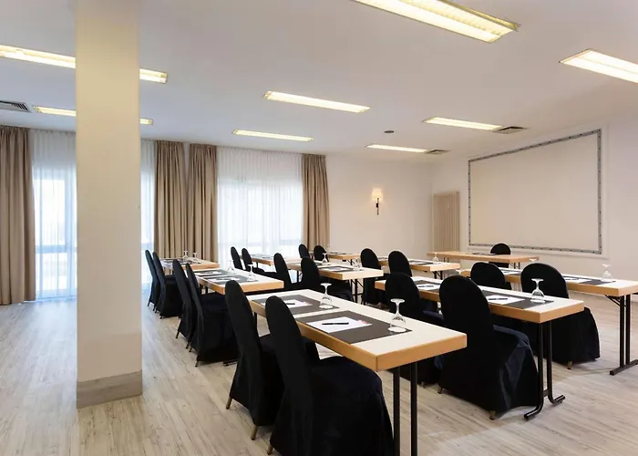 City Hotel Rosenheim 4*
