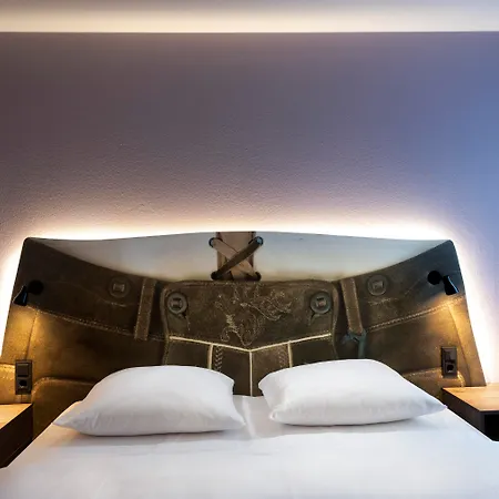 Hotel Tryp By Wyndham 4*