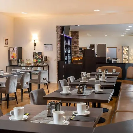 호텔 Ibis Styles 4*