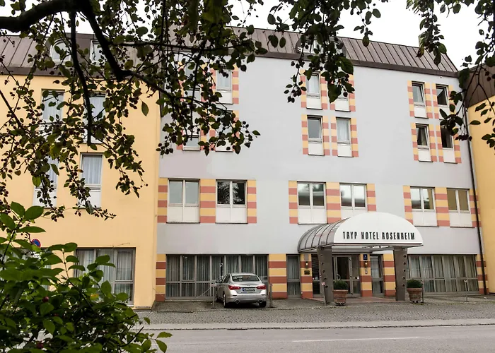 City Hotel Rosenheim 4*